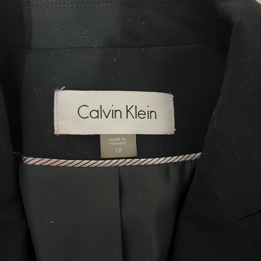 Calvin Klein Women's Elegant Black Suit Jacket - Picture 2 of 4